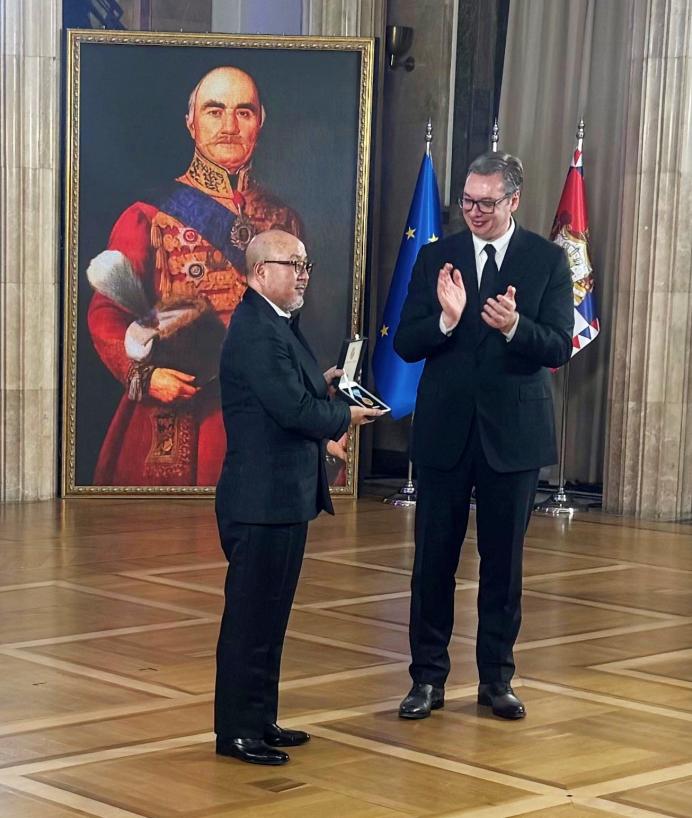 当社代表取締役社長&CEO 清水 隆史がセルビア共和国政府より「貢献黄金勲章」を受勲